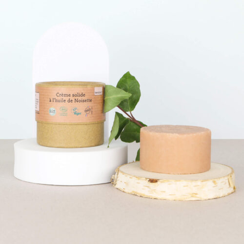 Cr&egrave;me solide &agrave; l'huile de noisette